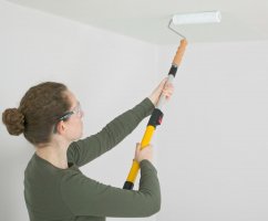 Подготовка и покраска потолка водоэмульсионной краской